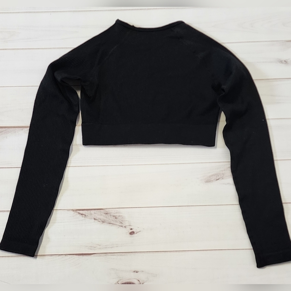 Women's Black Cropped Ribbed Workout Top Small - New With Tags - Picture 2 of 2